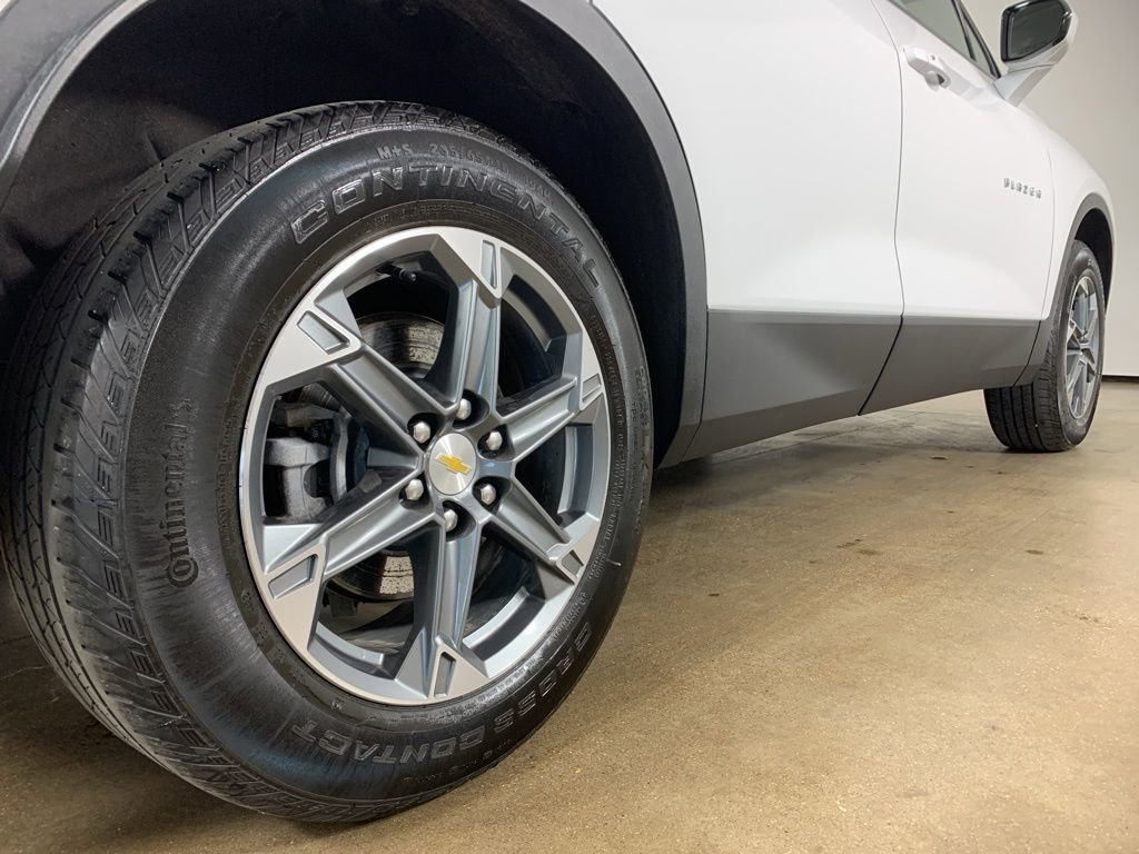 Used 2023 Chevrolet Blazer LT image 9
