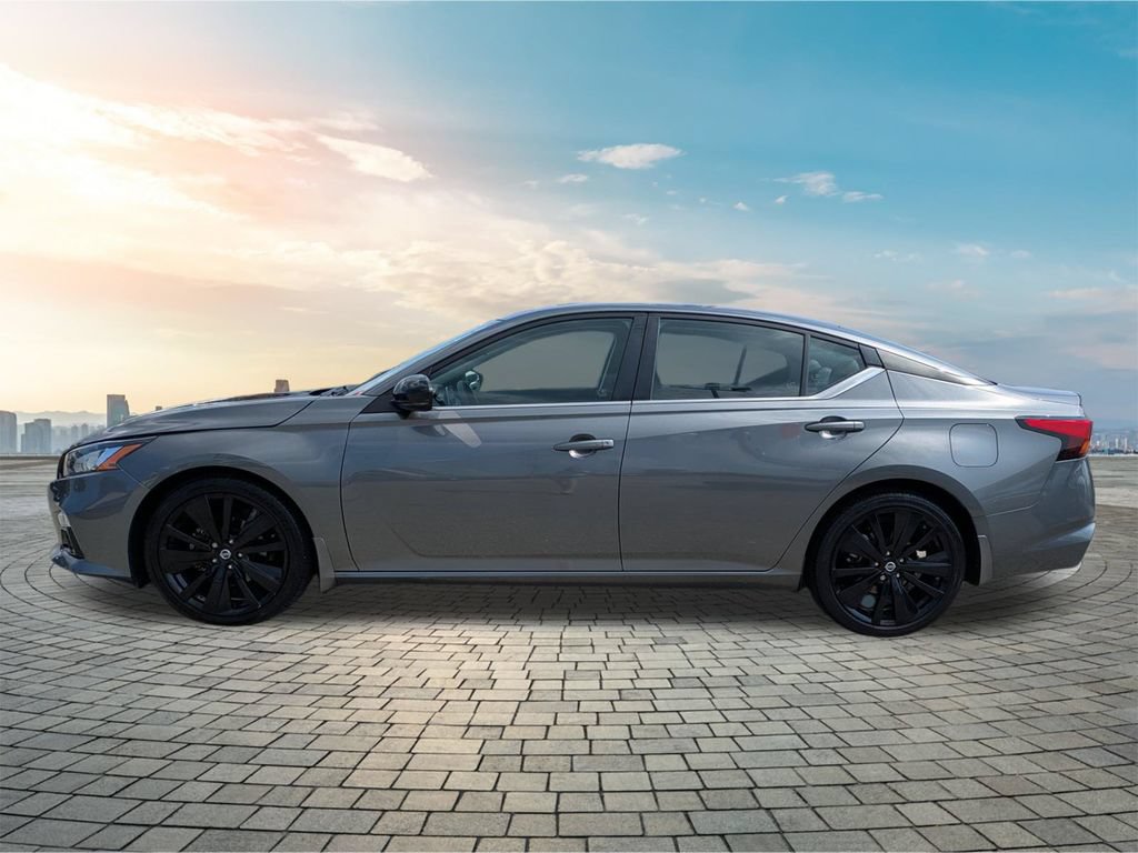 Certified 2022 Nissan Altima 2.5 SR w/ Midnight Edition Package FWD image 8