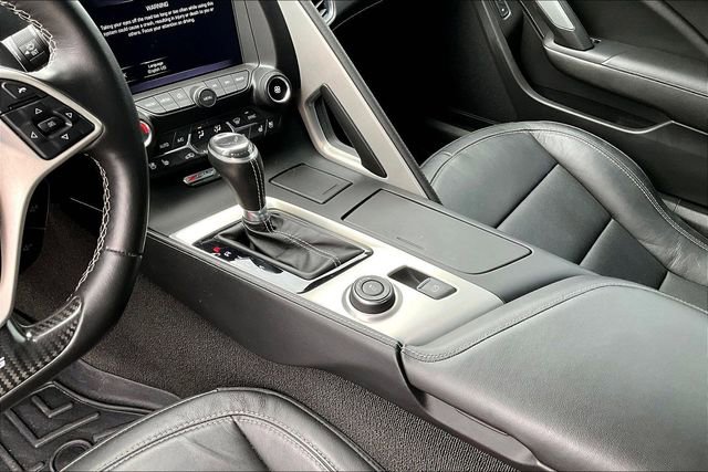 Used 2015 Chevrolet Corvette Z06 w/ 2LZ Preferred Equipment Group image 16