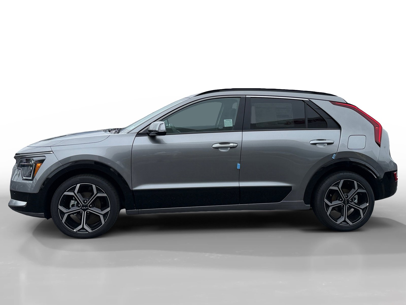New 2026 Kia Niro SX Touring image 2