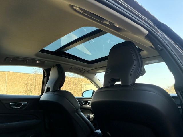 Used 2023 Volvo S60 B5 Plus w/ Climate Package image 31