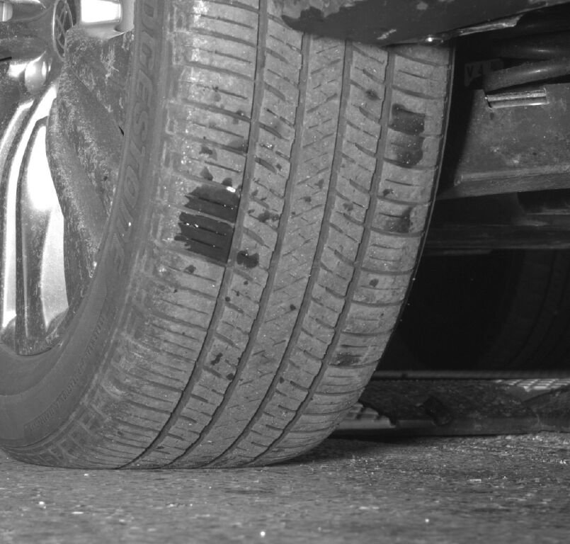 Used 2023 Toyota Venza XLE image 16