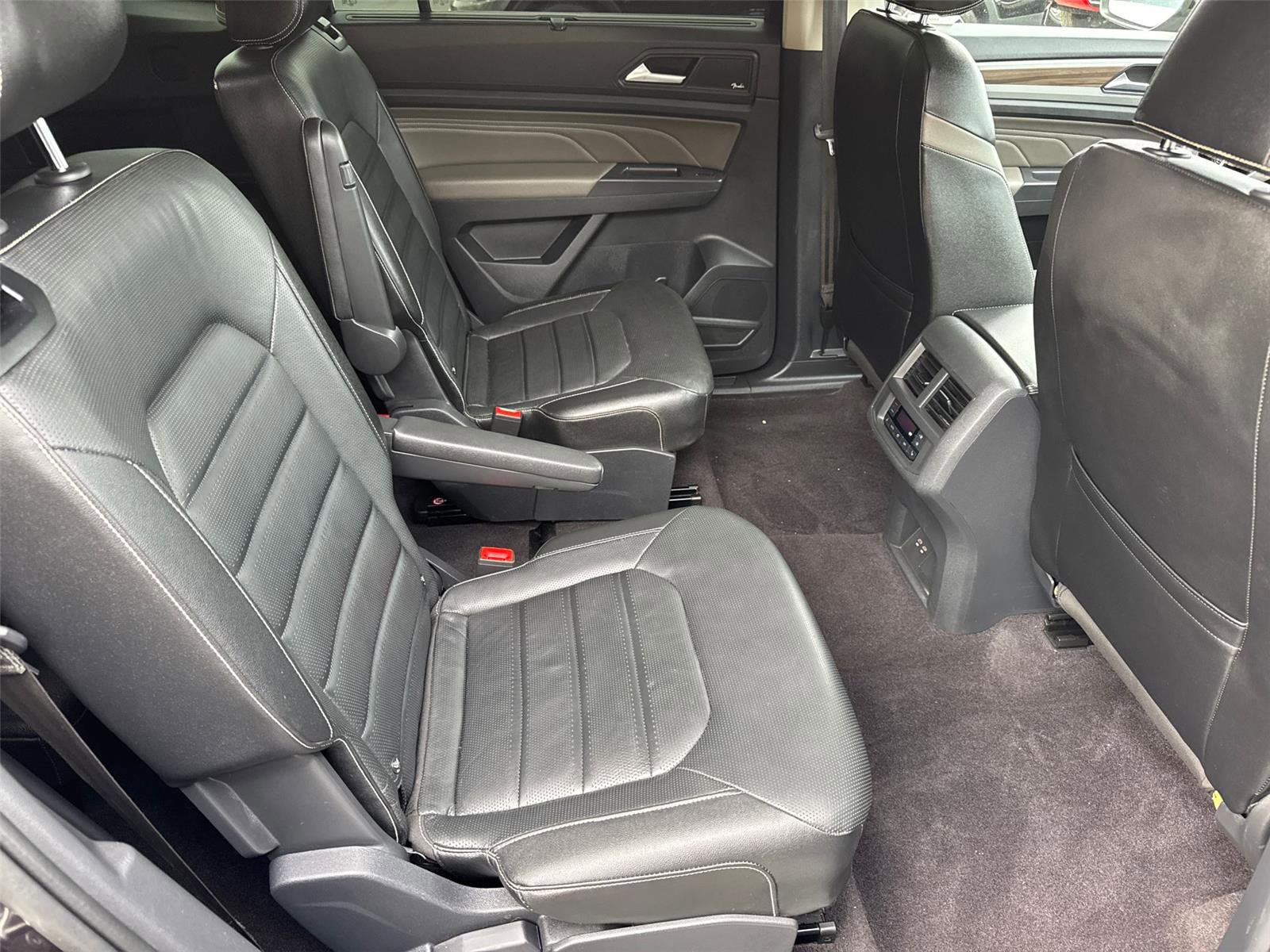 Used 2021 Volkswagen Atlas SEL Premium AWD/4WD image 19