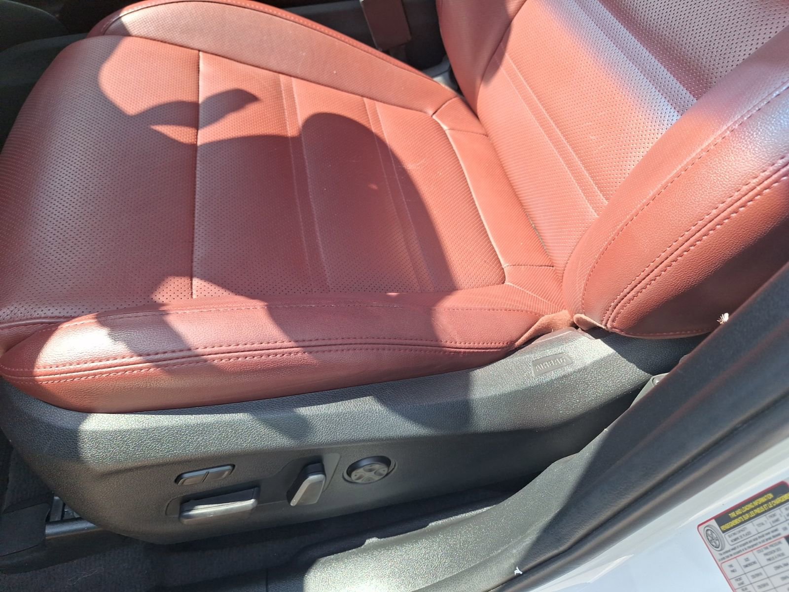 Used 2018 Kia Sorento SX image 17