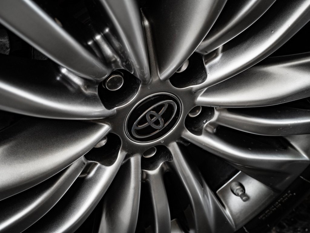 Used 2023 Toyota Highlander Platinum image 8