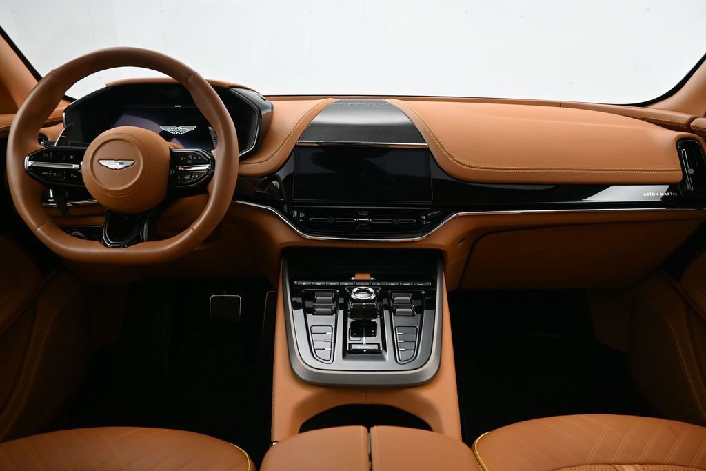 Used 2025 Aston Martin DBX 707 AWD/4WD image 9
