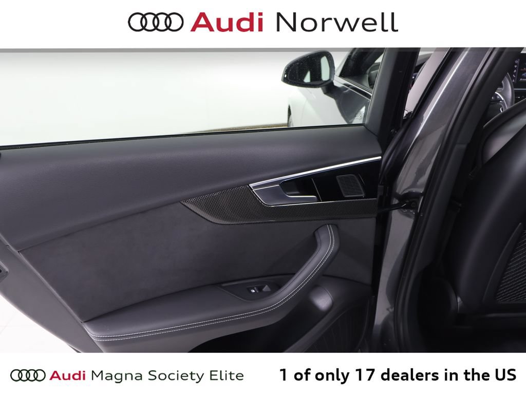 Used 2022 Audi S4 Prestige AWD/4WD image 22