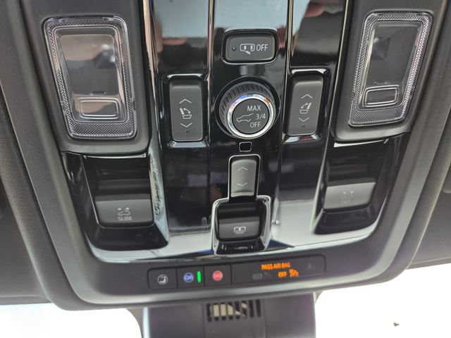 New 2026 GMC Yukon XL AT4 Ultimate AWD/4WD image 32
