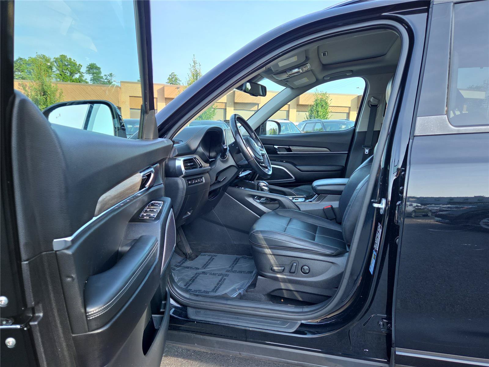 Used 2021 Kia Telluride EX w/ EX Premium Package AWD/4WD image 18