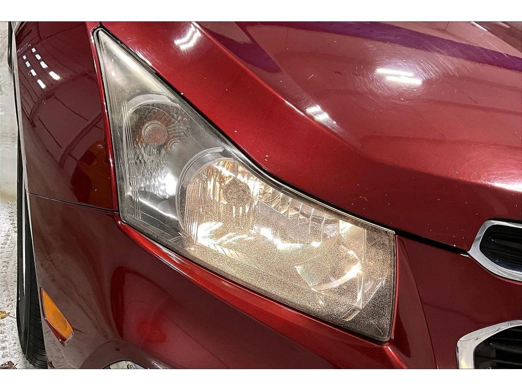 Used 2015 Chevrolet Cruze LT w/ Enhanced Safety Package image 28