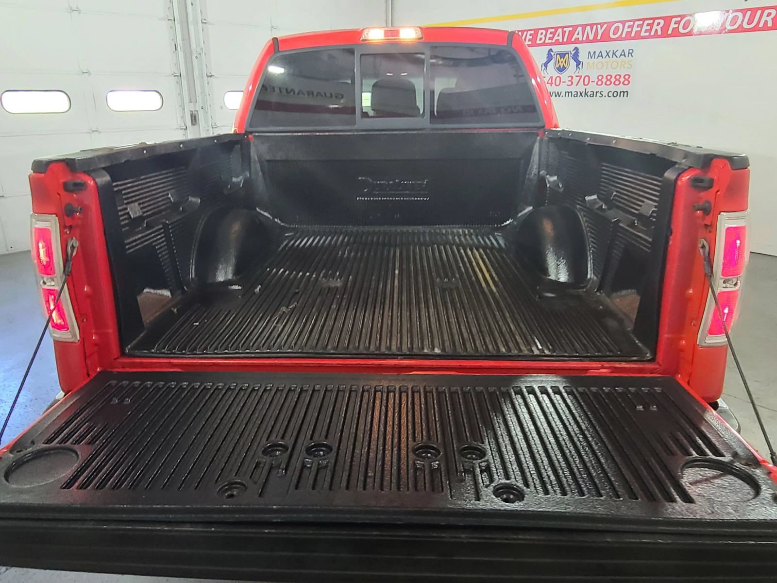 Used 2011 Ford F150 XLT w/ XLT Chrome Pkg AWD/4WD image 29