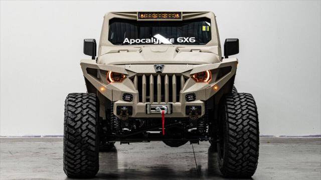 Used 2023 Jeep Gladiator Sport AWD/4WD image 14