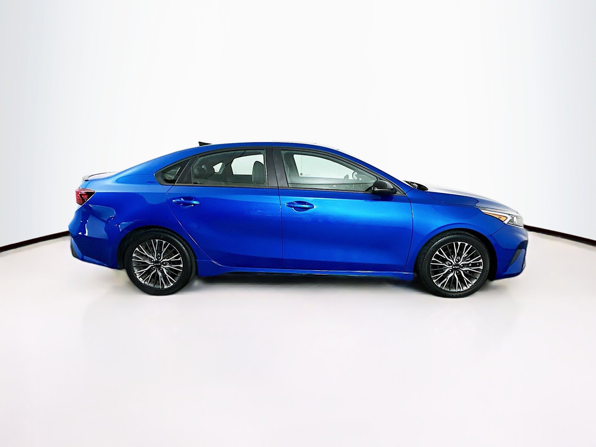 Used 2023 Kia Forte GT-Line w/ GT-Line Premium Package image 10