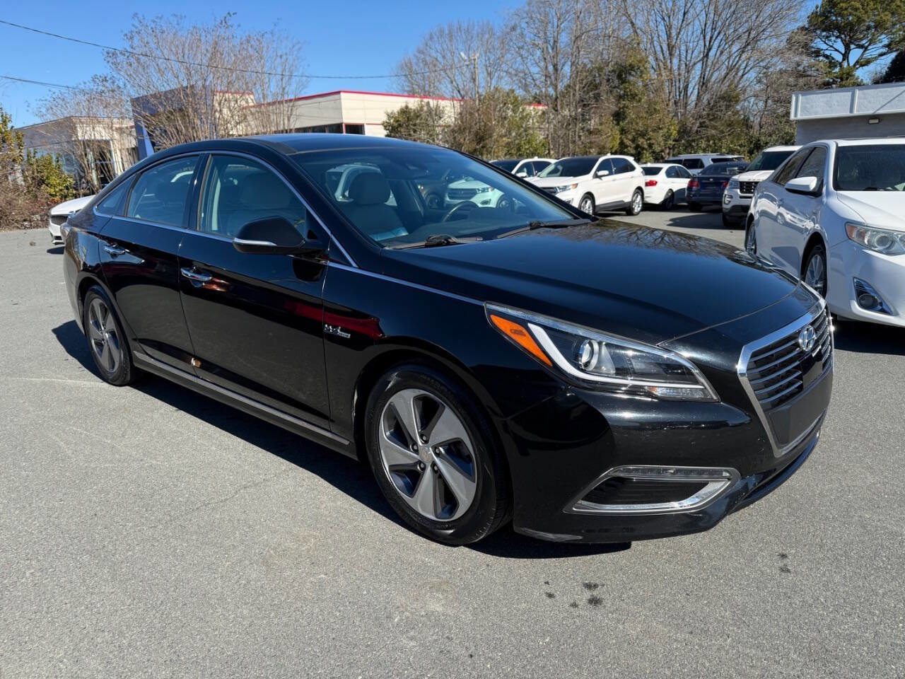 Used 2016 Hyundai Sonata Limited w/ Option Group 02 image 3