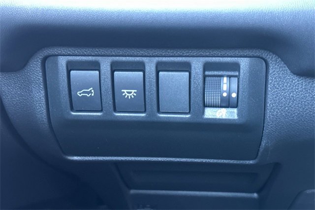 Certified 2025 Subaru Ascent Bronze Edition image 33