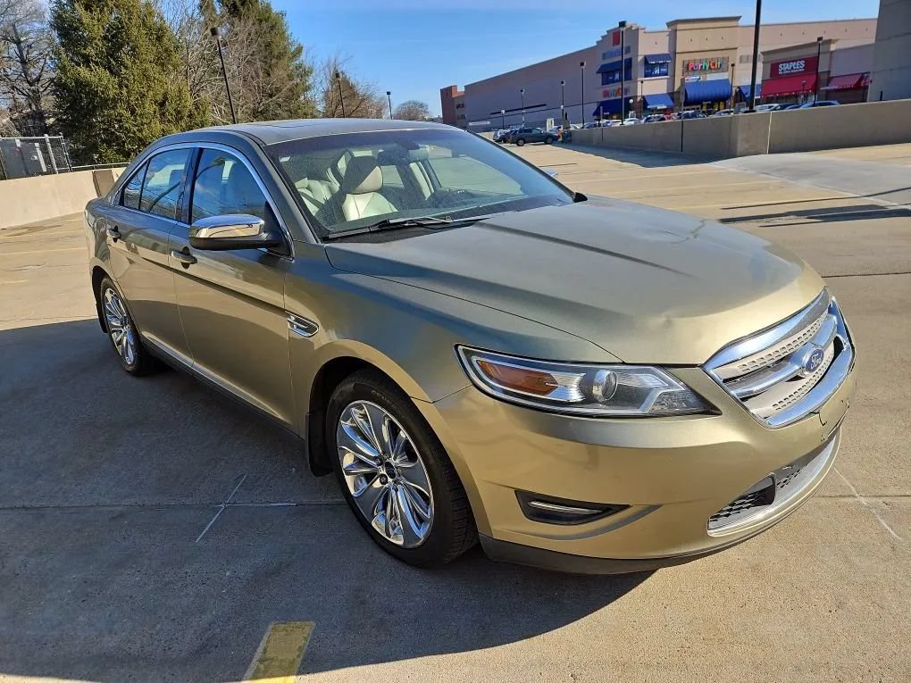 Used 2012 Ford Taurus Limited FWD image 3