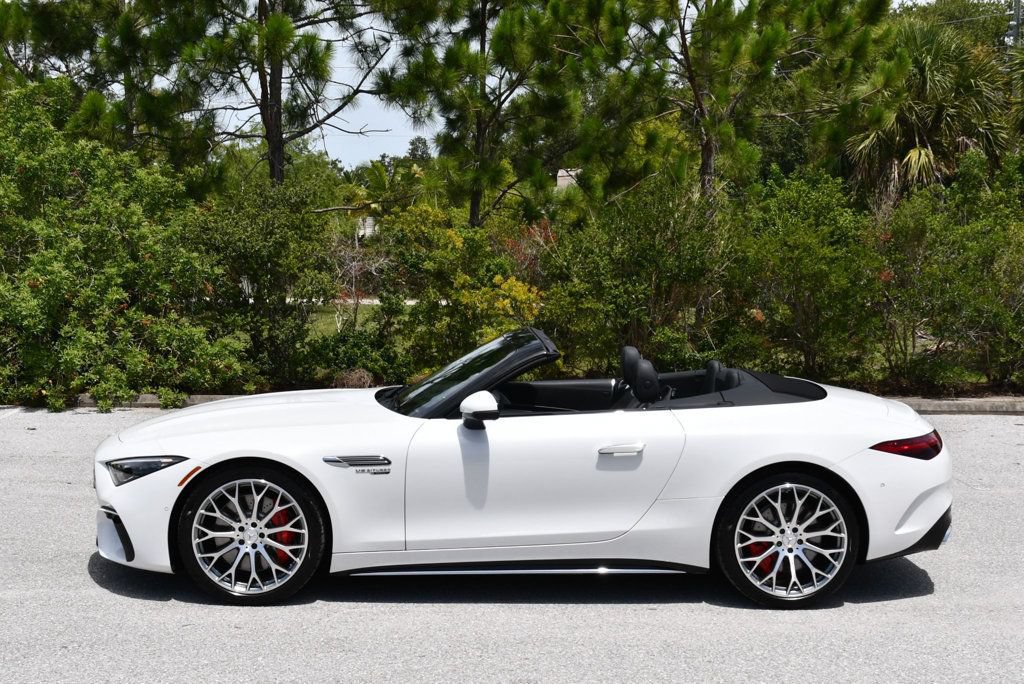 Used 2024 Mercedes-Benz SL 55 AMG 4MATIC image 34