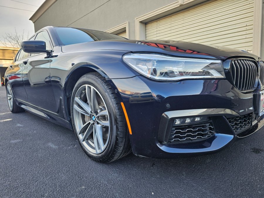 Used 2019 BMW 750i xDrive w/ Executive Package image 32