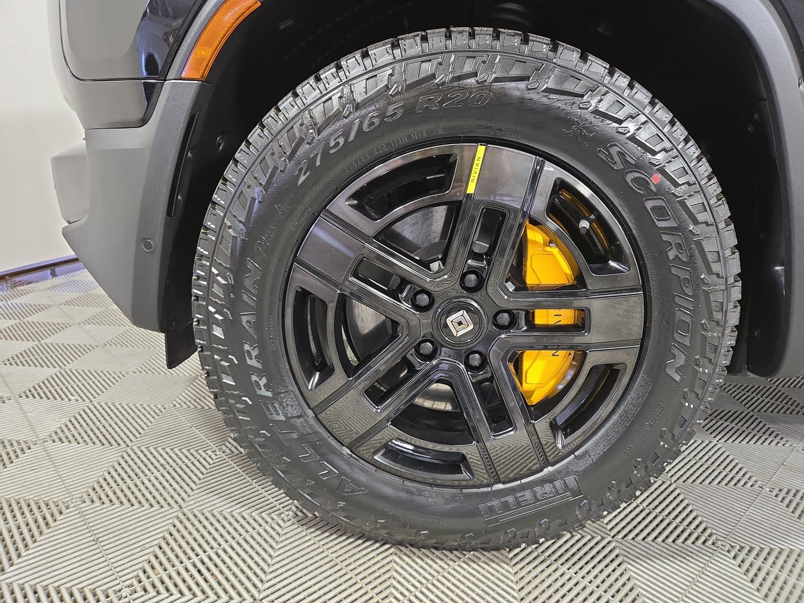 Used 2023 Rivian R1T Adventure Quad AWD/4WD image 9