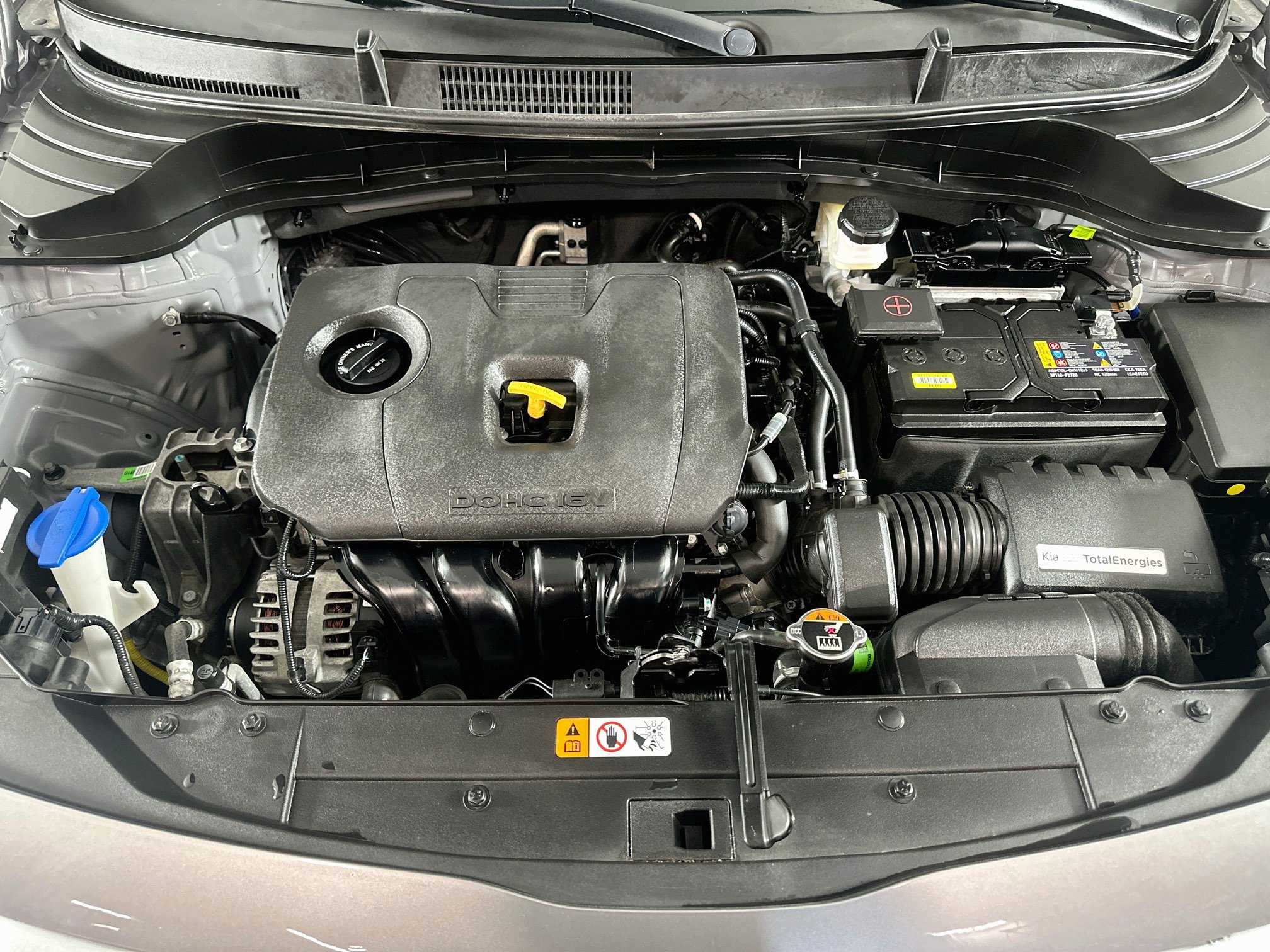 Used 2025 Kia Soul LX w/ LX Technology Package FWD image 32