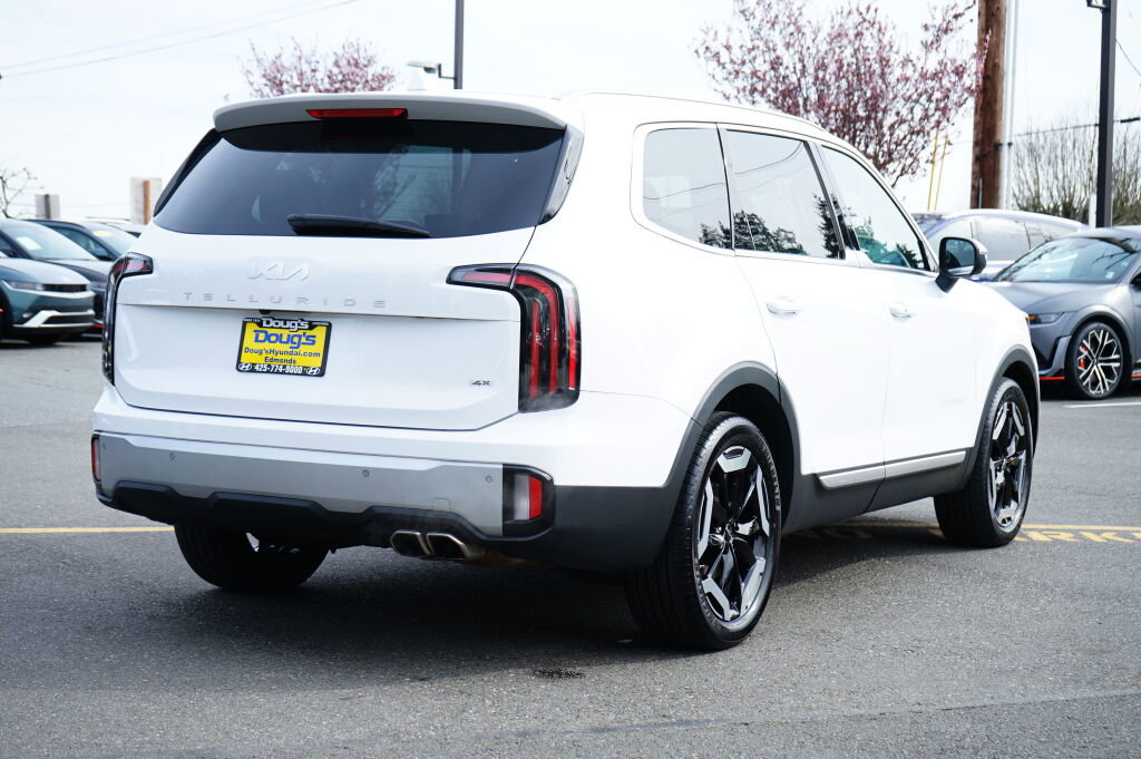 Used 2023 Kia Telluride EX image 5