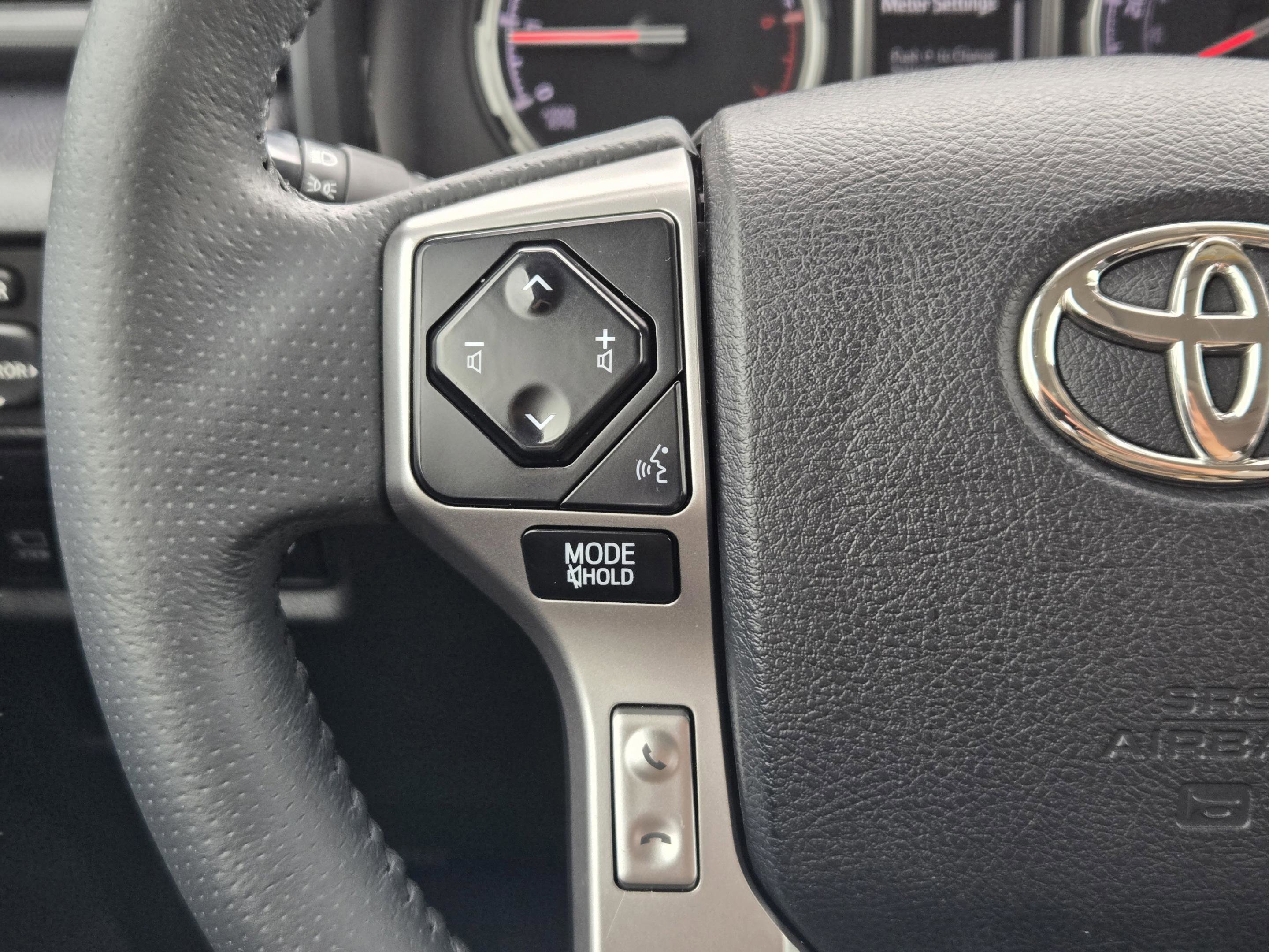 Used 2022 Toyota 4Runner Limited RWD image 36