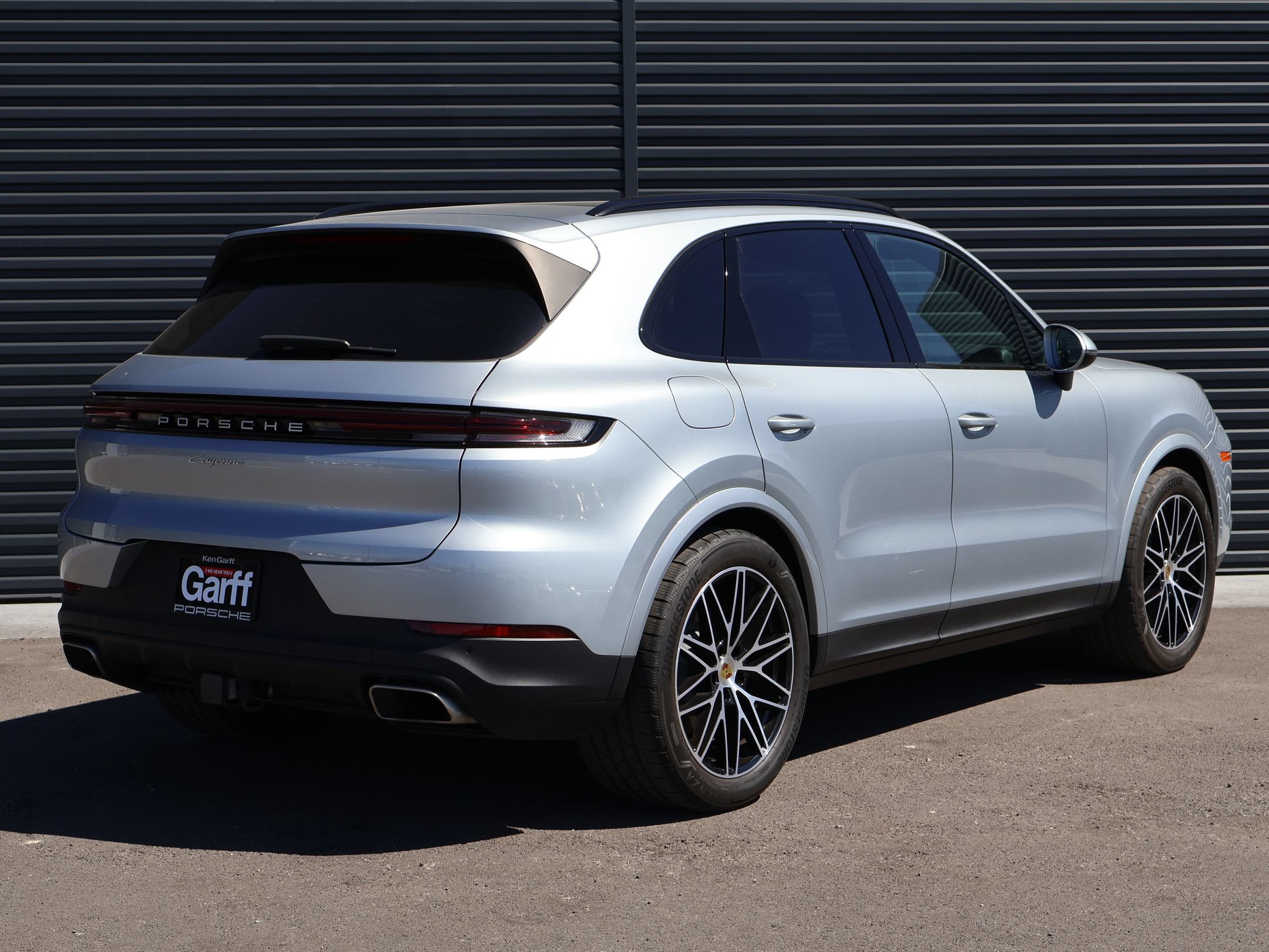 Certified 2024 Porsche Cayenne AWD/4WD image 10