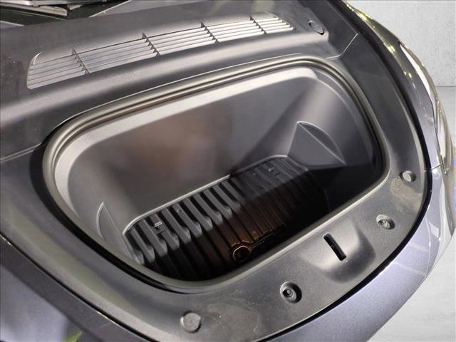 Used 2024 Tesla Model Y 2WD image 25