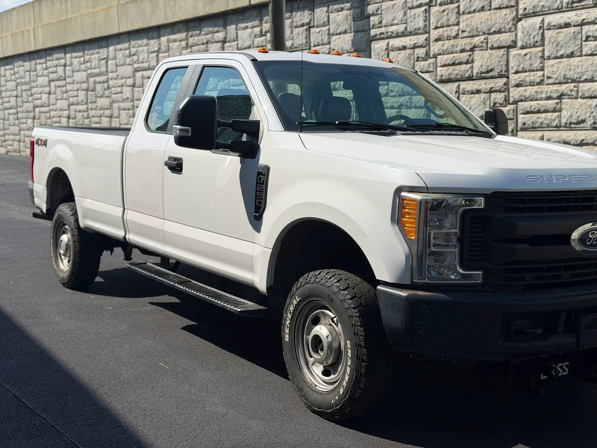 Used 2017 Ford F250 XL w/ Power Equipment Group AWD/4WD image 32