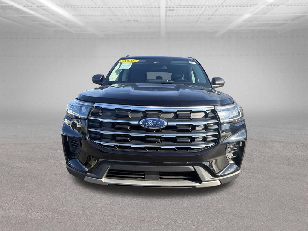 Certified 2025 Ford Explorer Active AWD/4WD image 15