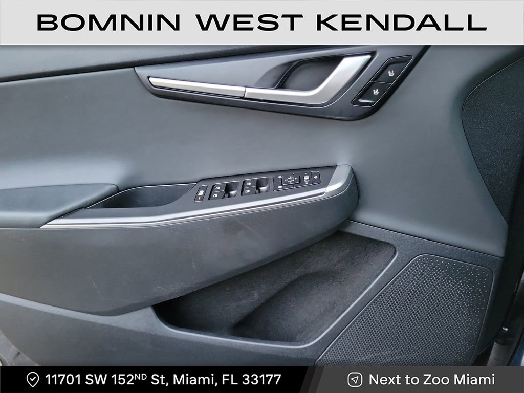 Used 2024 Kia EV6 Light image 29