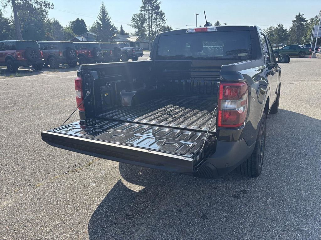 New 2025 Ford Maverick XLT w/ XLT Luxury Package image 10
