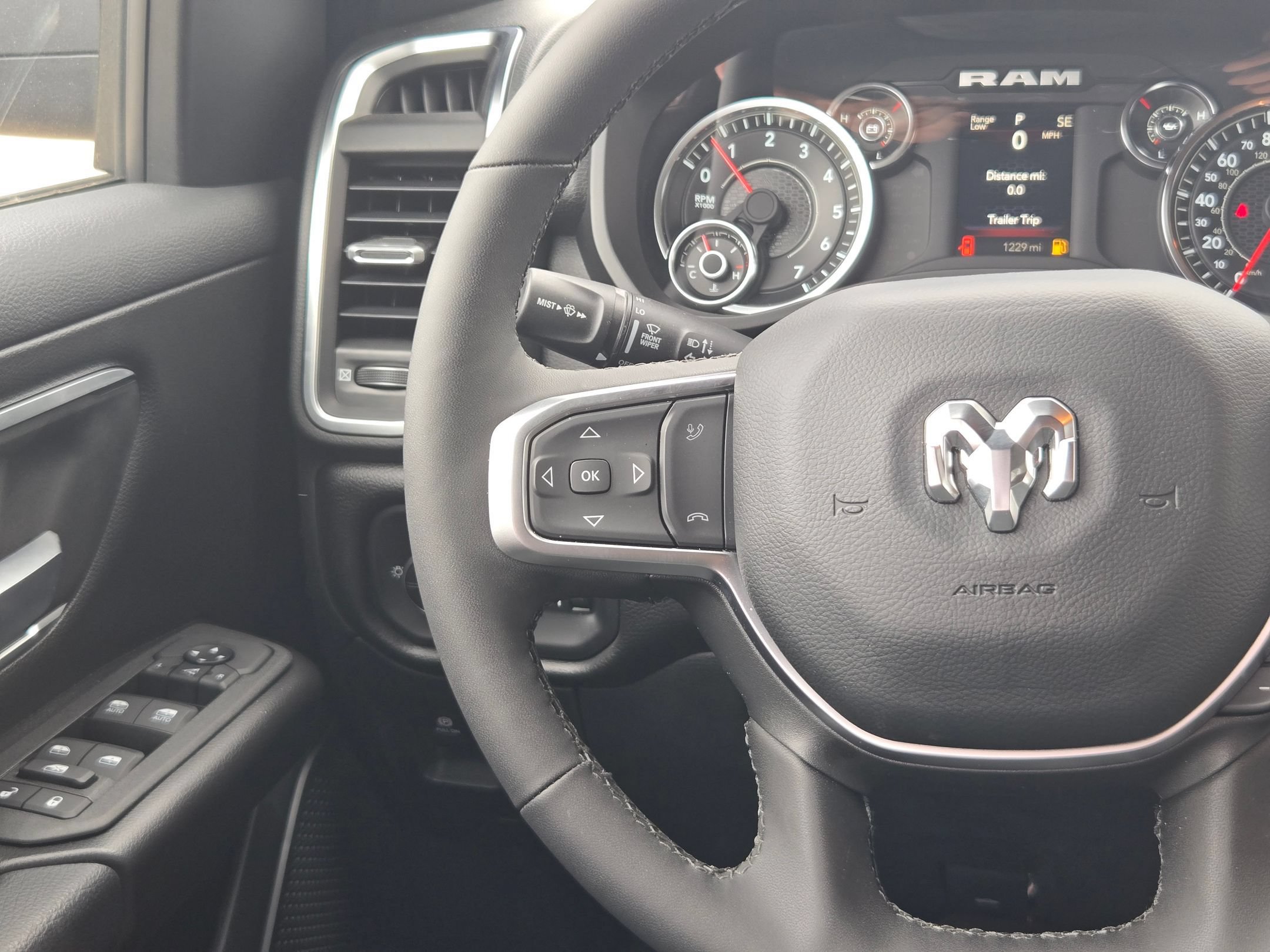 Used 2025 RAM 1500 Lone Star RWD image 19