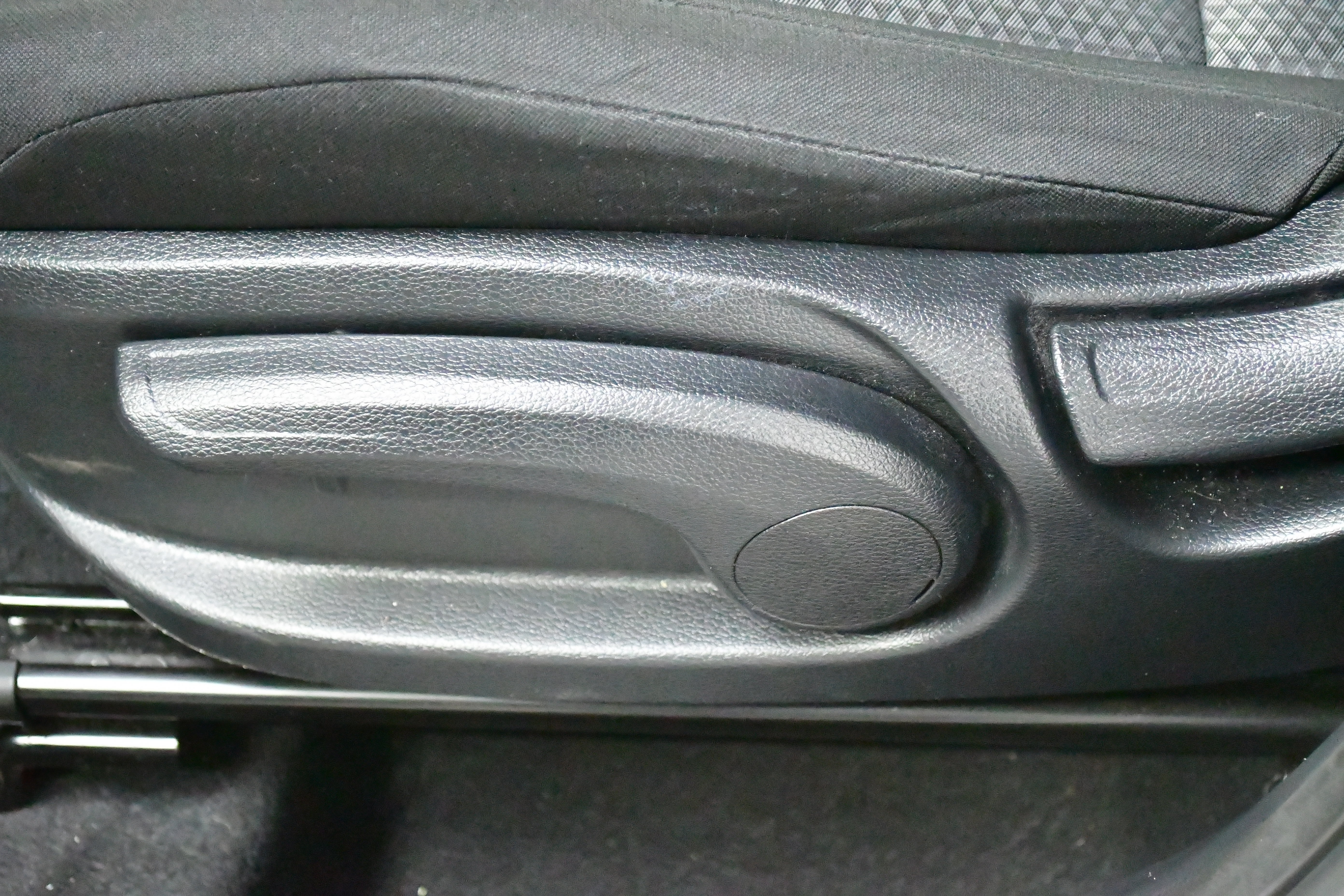 Used 2025 Kia Soul LX w/ LX Technology Package FWD image 13