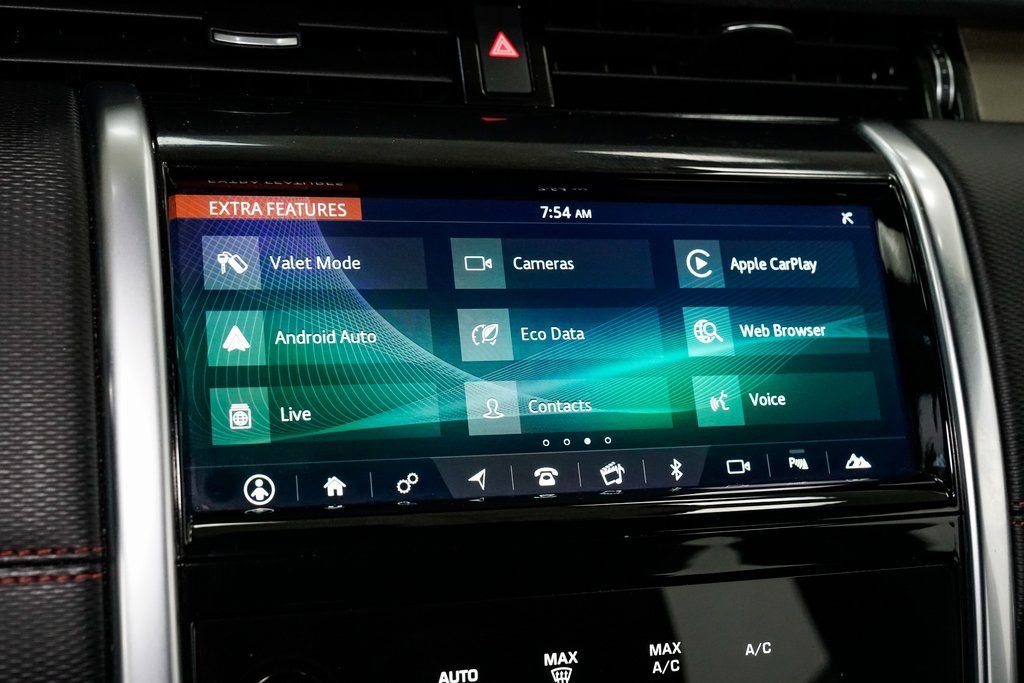 Used 2020 Land Rover Discovery Sport SE R-Dynamic image 15