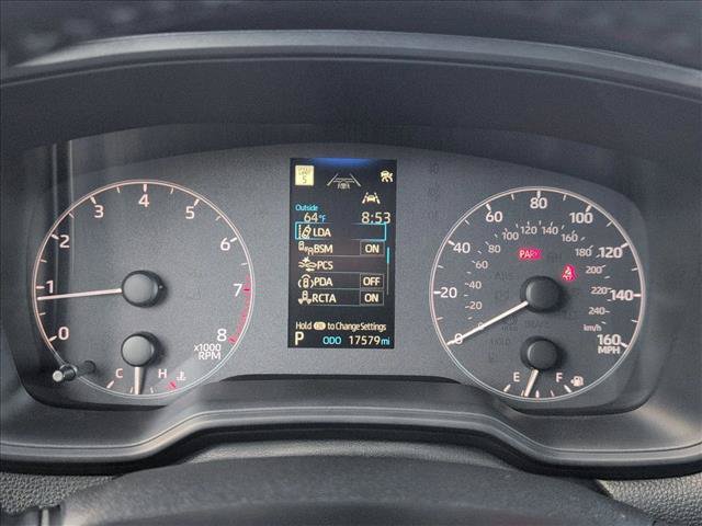 Used 2024 Toyota Corolla Cross LE AWD/4WD image 11