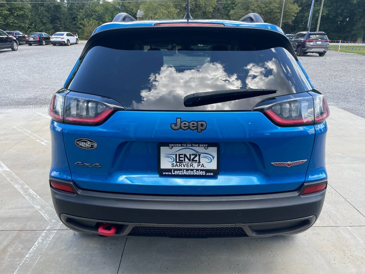 Used 2019 Jeep Cherokee Trailhawk w/ Cold Weather Group image 7