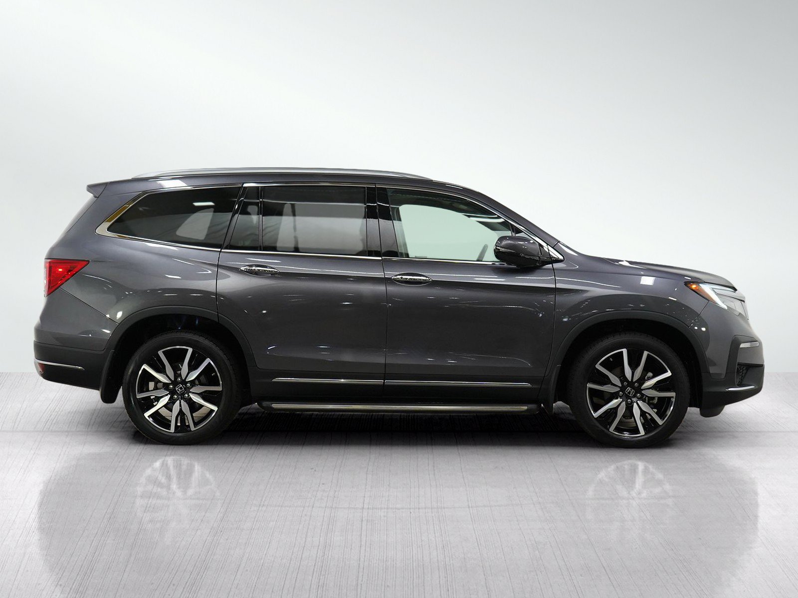 Used 2019 Honda Pilot Touring image 6