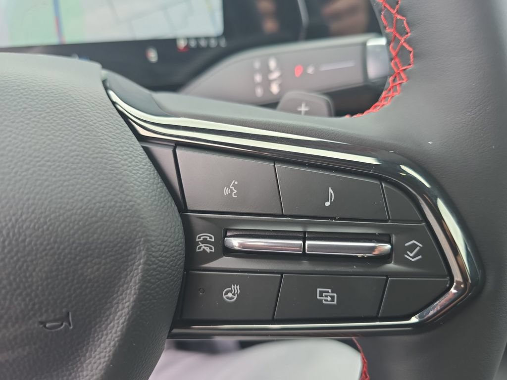 New 2026 Chevrolet Equinox RS FWD image 27
