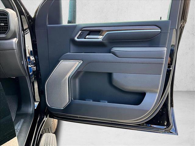 Used 2026 Chevrolet Silverado 3500 High Country w/ Technology Package AWD/4WD image 19