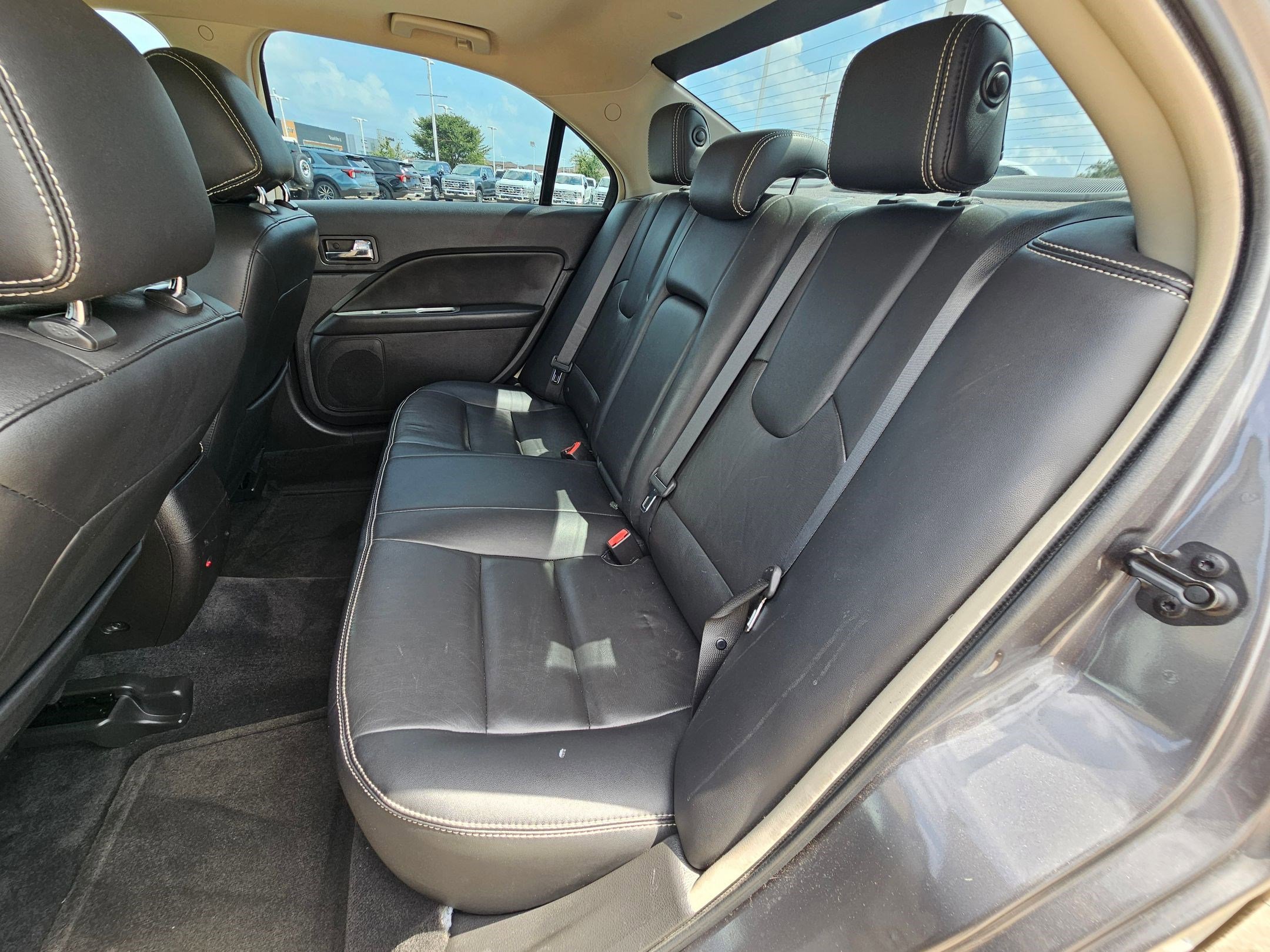 Used 2012 Ford Fusion SEL FWD image 24