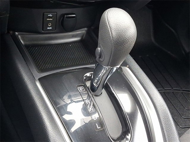 Used 2016 Nissan Rogue S image 14