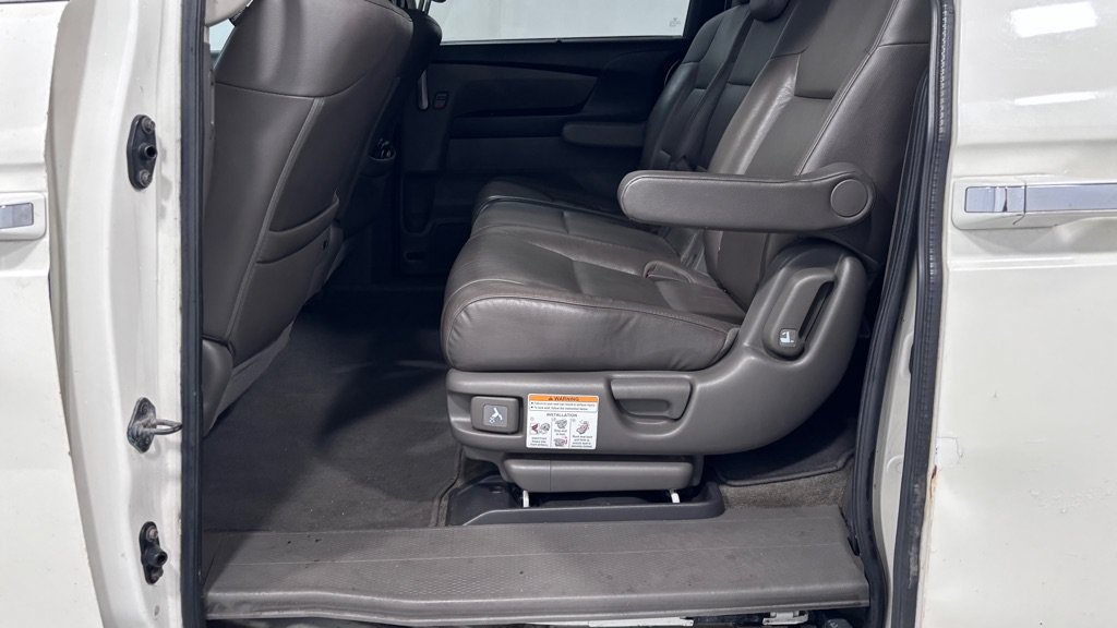 Used 2013 Honda Odyssey Touring image 21