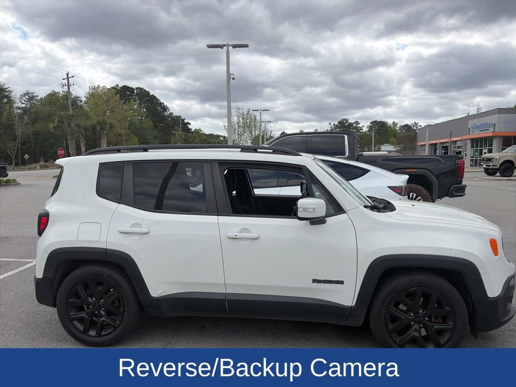 Used 2018 Jeep Renegade Altitude image 2