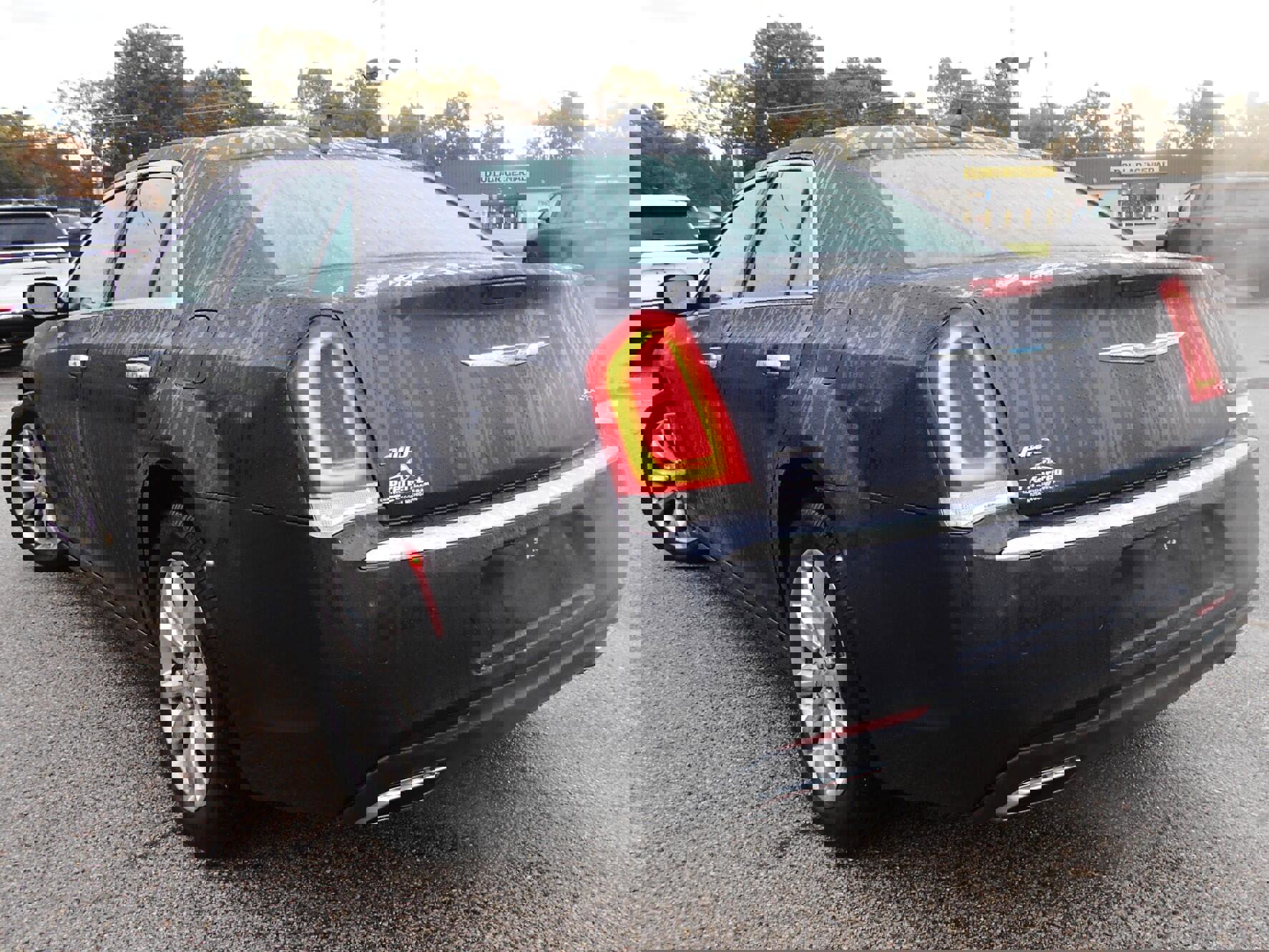 Used 2015 Chrysler 300 C w/ Light Group image 4