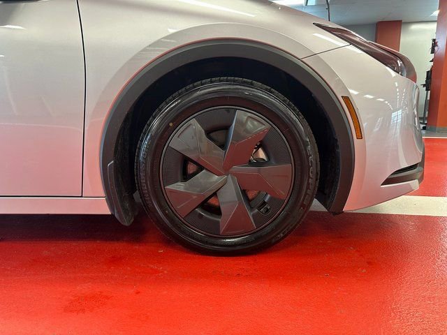 Used 2024 Toyota Prius Prime SE image 27