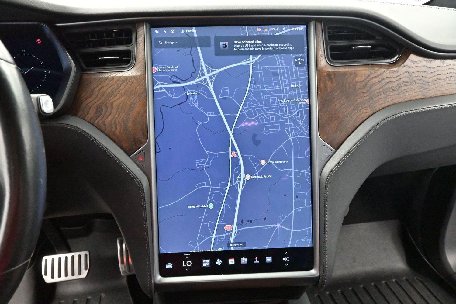 Used 2021 Tesla Model X Long Range AWD/4WD image 20