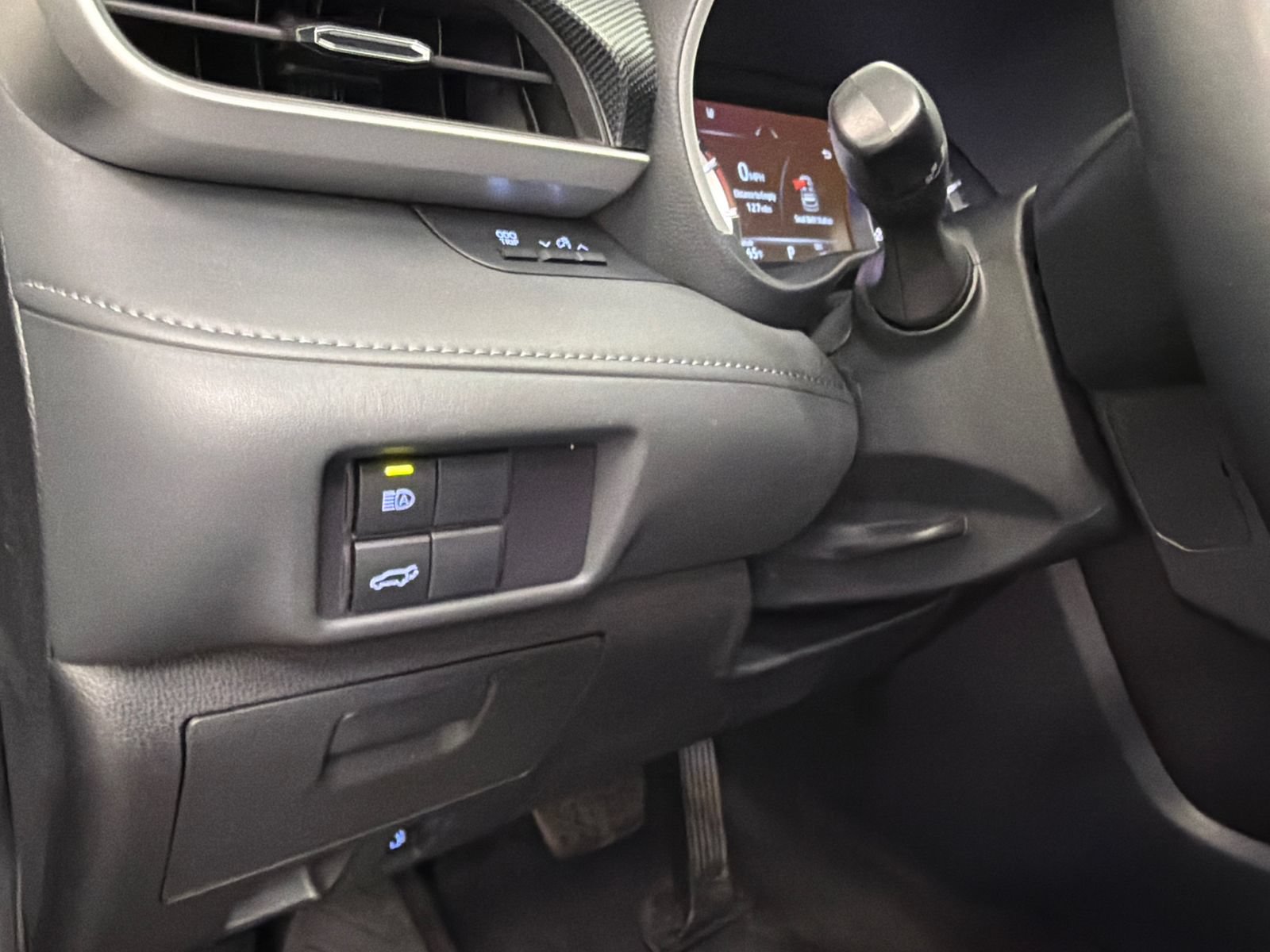 Used 2022 Toyota Highlander XSE AWD/4WD image 34