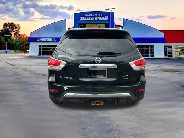 Used 2015 Nissan Pathfinder Platinum AWD/4WD image 5