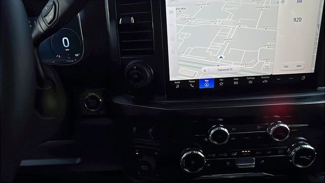 New 2026 Ford F350 Lariat w/ Black Appearance Package image 27